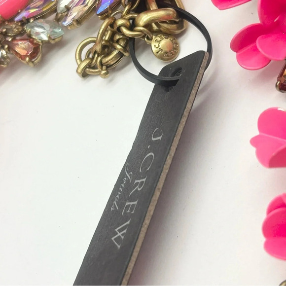 J. Crew Pink Flower Mardi Gras Necklace NWT - Picture 10 of 11